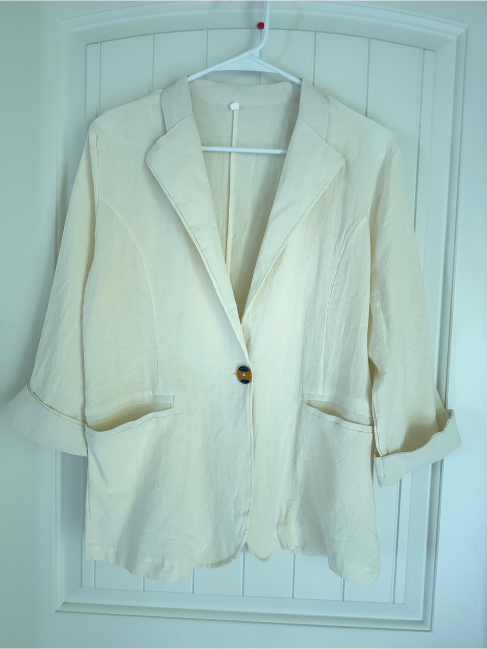 Cream Tailored Linen-Blend Women's Blazer